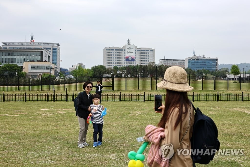 용산어린이정원 오염 논란에 정부 "완벽히 차단 "