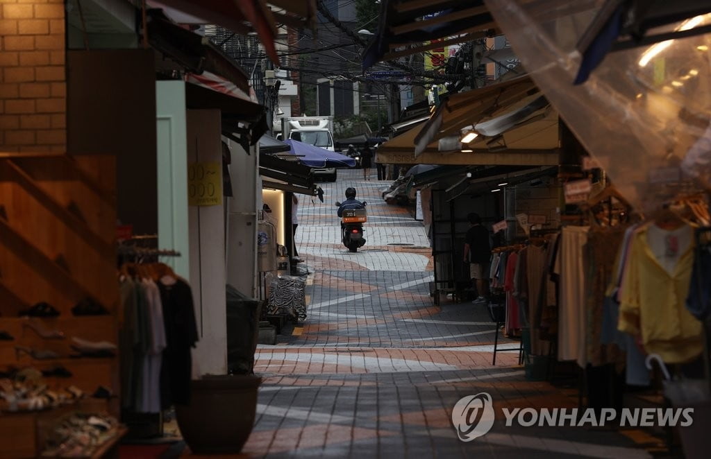 채 낫지 못한 팬데믹 상흔...우울과 고립감, 비만까지