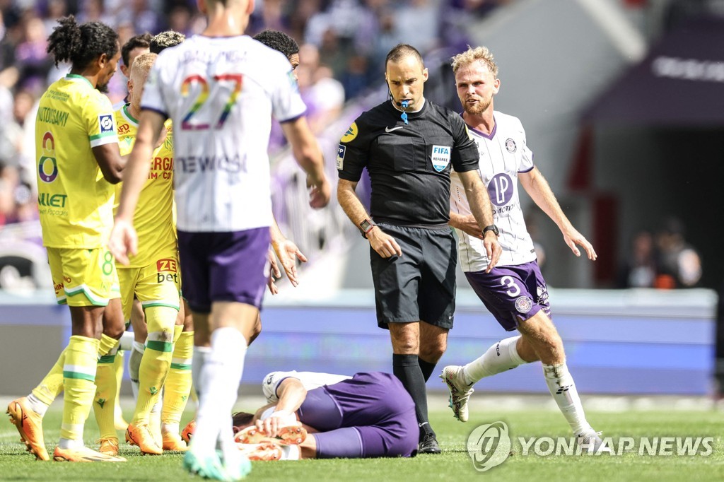 "무지개 번호 안 달아"…낭트, 출전 거부한 이집트 선수에 벌금