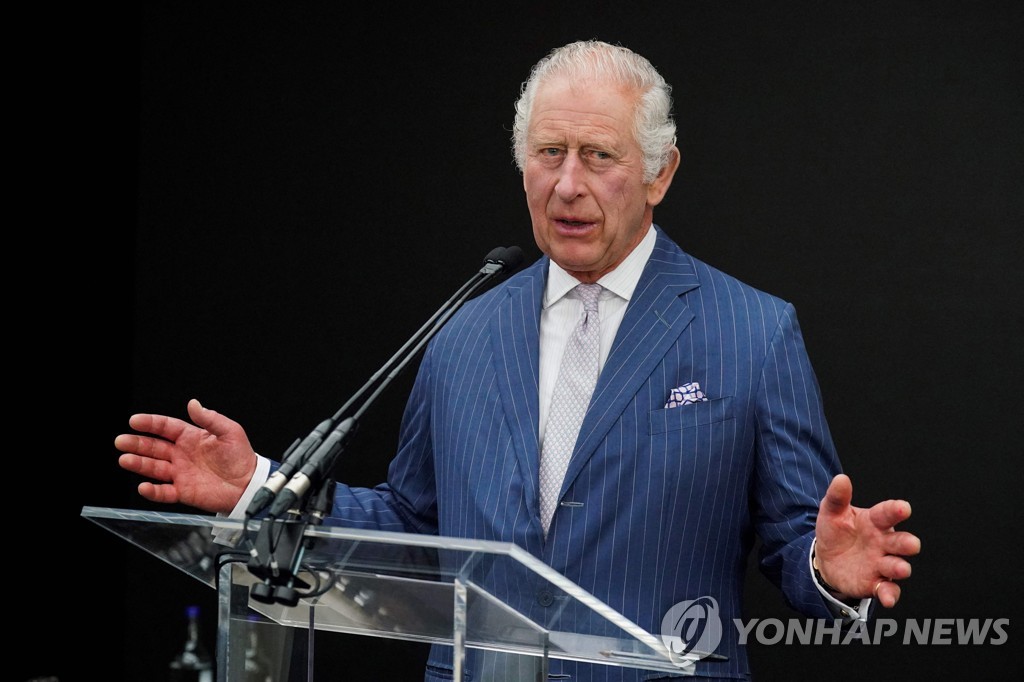 영국 억만장자 숫자 줄었다…젊은 부호엔 에드 시런·아델