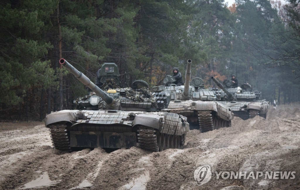 히틀러 발목도 잡은 '진흙탕 시즌' 끝…우크라 대반격 때가 왔다