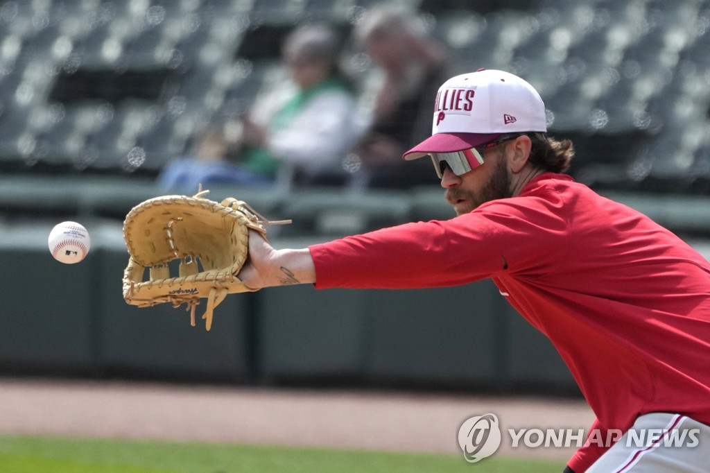 MLB 하퍼, 부상에서 조기 복귀…이르면 3일 지명타자 출전