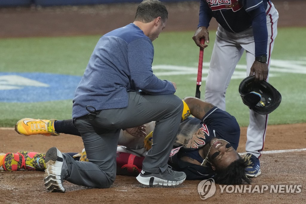 MLB 도루 1위 아쿠냐 주니어, 무릎 통증 교체…배지환 기회일까