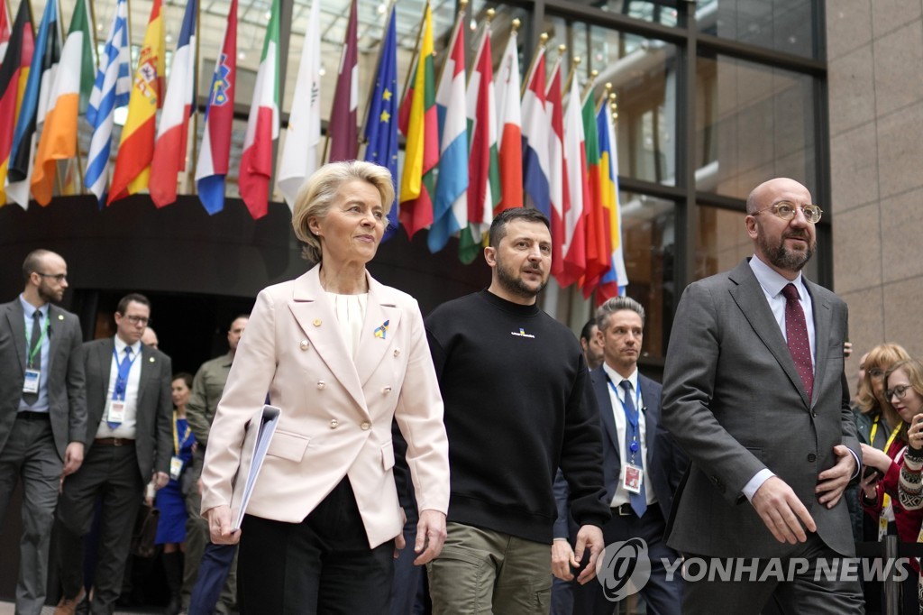 '전승절 맞불'…EU 집행위원장, '유럽의 날' 키이우 방문