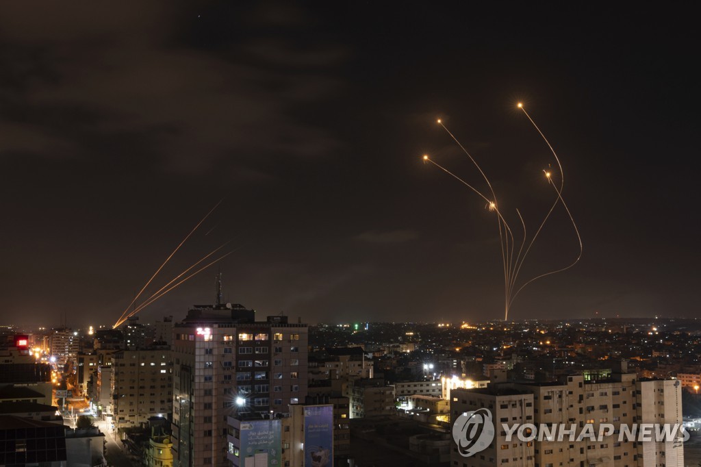 휴전 하루만에 가자지구서 로켓 발사…이스라엘 보복 공격(종합)