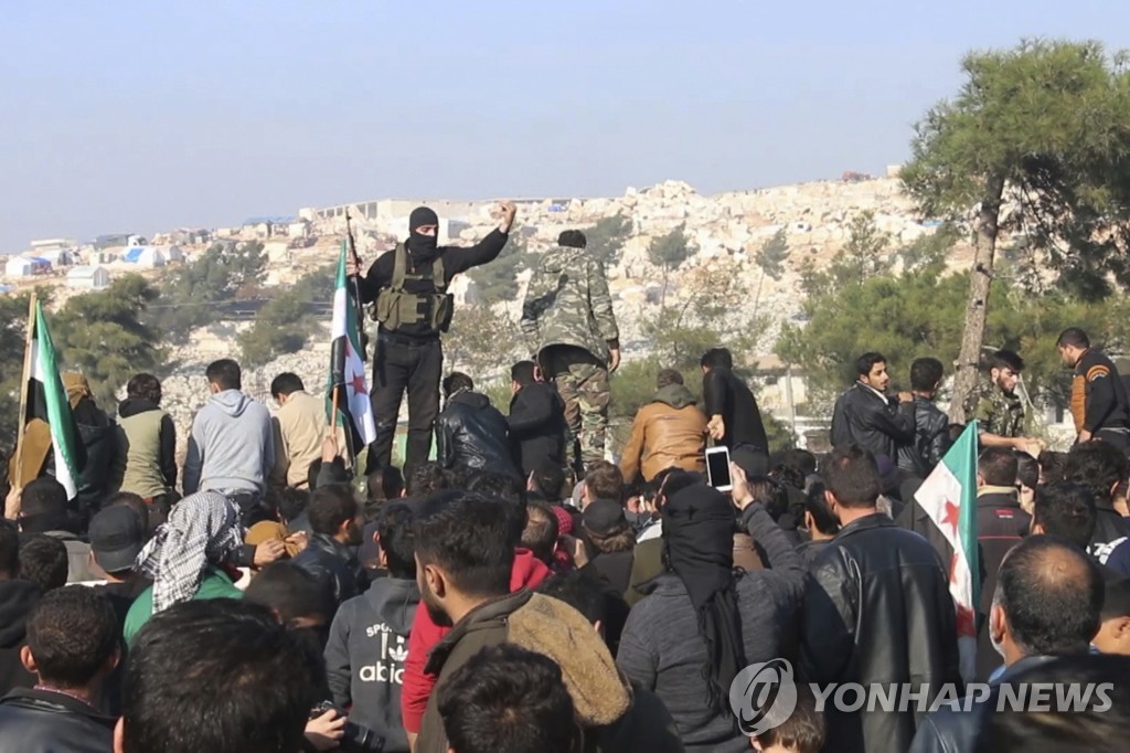 궁지 몰린 시리아 반군, '이슬람 극단주의' 이미지 탈피 시도