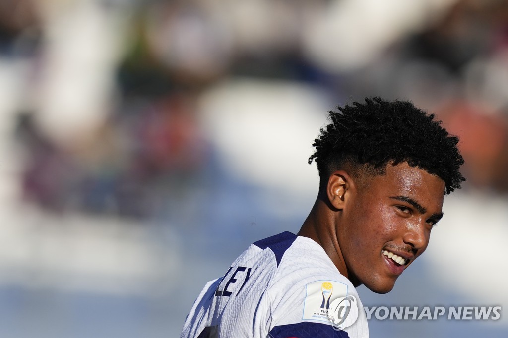 [U-20월드컵] 개최국 아르헨티나, 가장 먼저 16강 확정…과테말라 3-0 완파