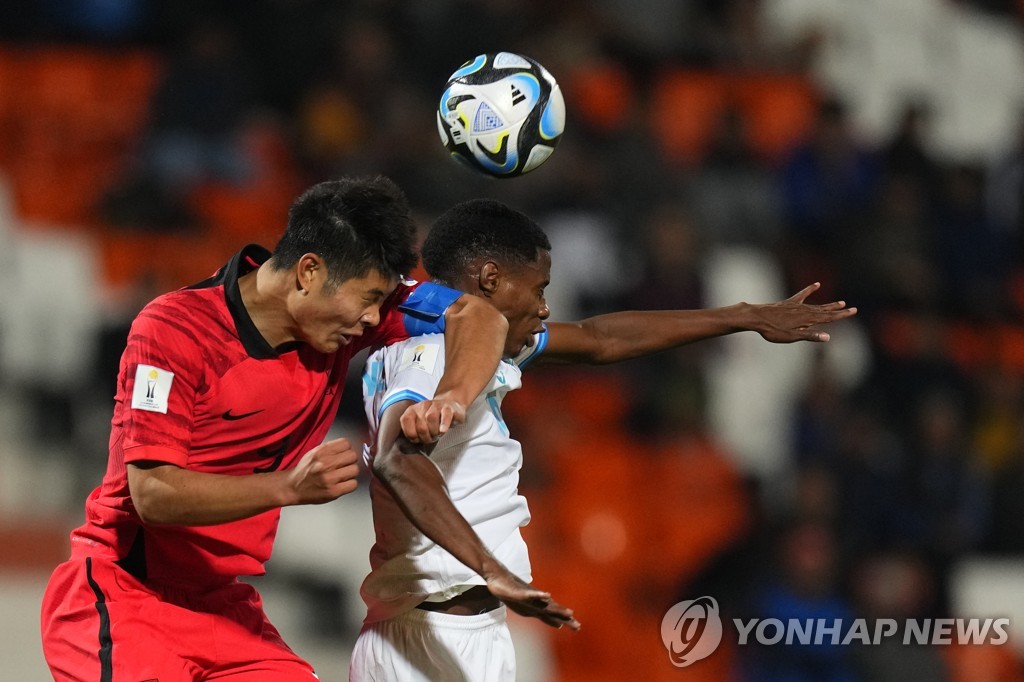 김은중호, 10명 싸운 온두라스와 2-2 무승부…16강 진출 유력(종합)