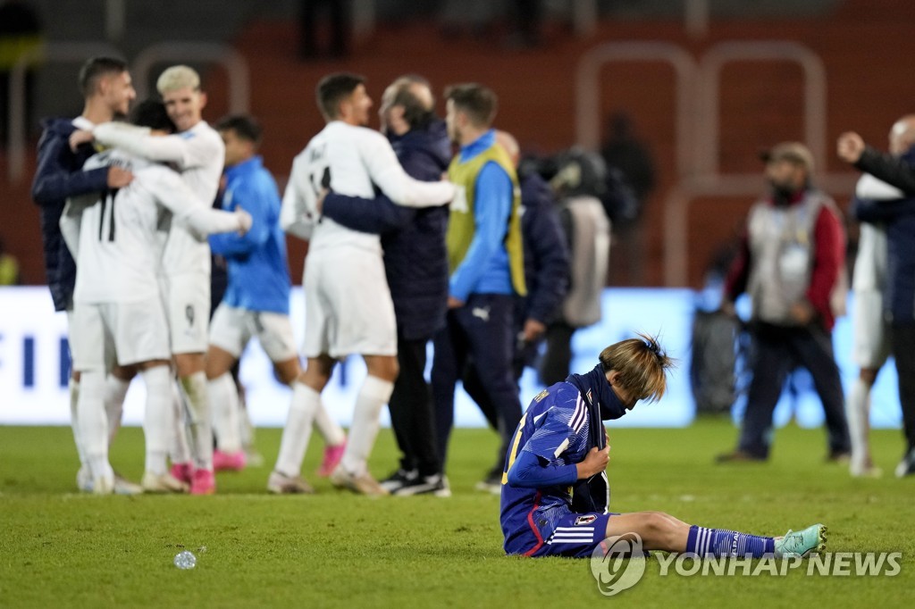 [U20월드컵] 한국 축구, 3회 연속 16강 진출…일본은 '탈락 위기'(종합)