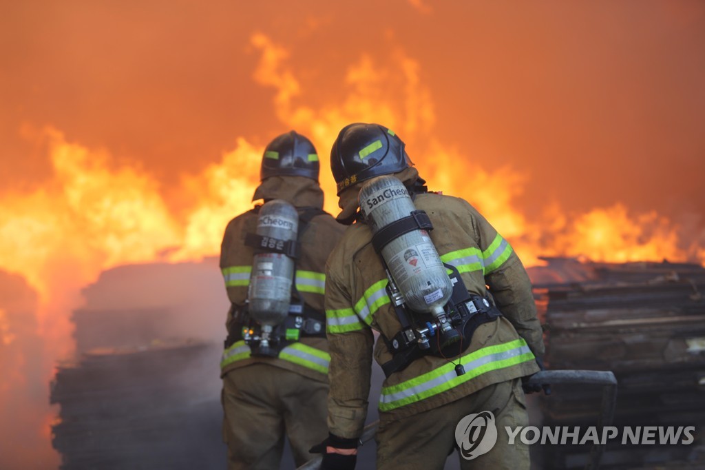 '상급자 수행은 왼쪽 뒤에서'…구시대적 소방청 예절규정 폐지