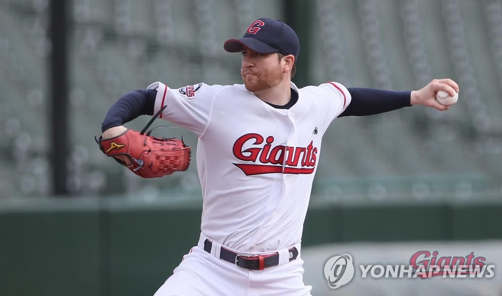 반즈 6⅔이닝 무실점…롯데, 두산에 3-0 승리