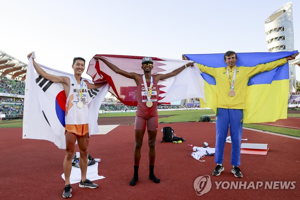 우상혁 6일 새벽 점프…WA "지난 우승, 요행 아님을 증명 원해"