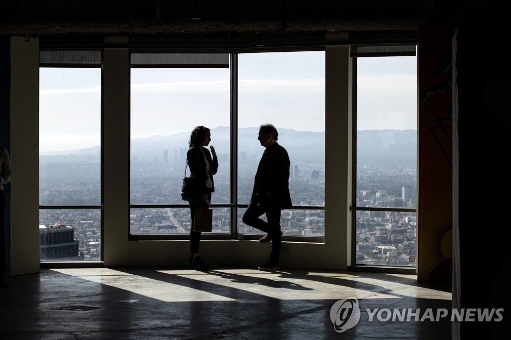 美코로나 비상사태 종료에도 사무실 복귀는 절반 수준 '정체'