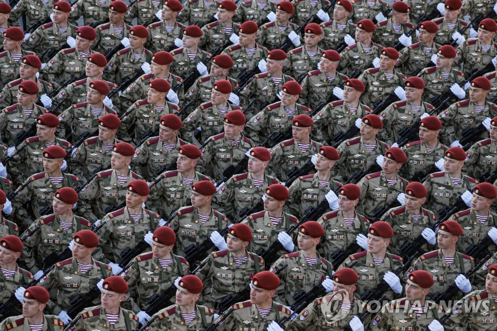 개전 후 두번째 전승절…러시아 '표정 관리'에도 행사 줄취소