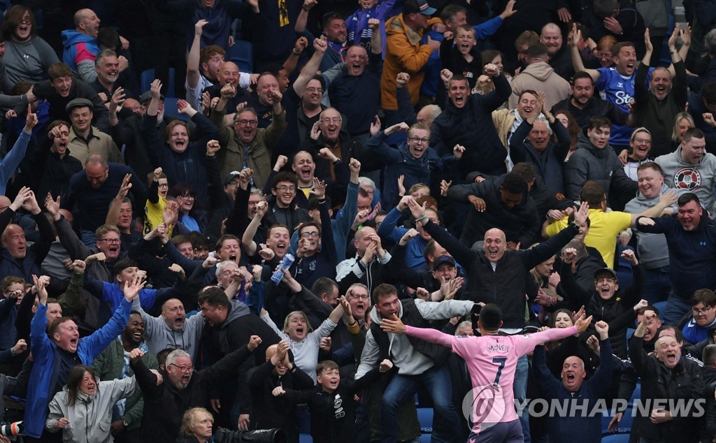 에버턴, 기세 좋던 브라이턴 5-1 대파…EPL 잔류 희망 키워