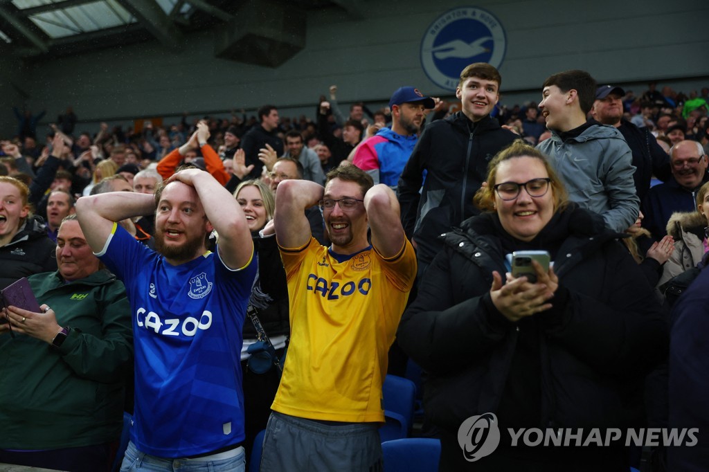 에버턴, 기세 좋던 브라이턴 5-1 대파…EPL 잔류 희망 키워