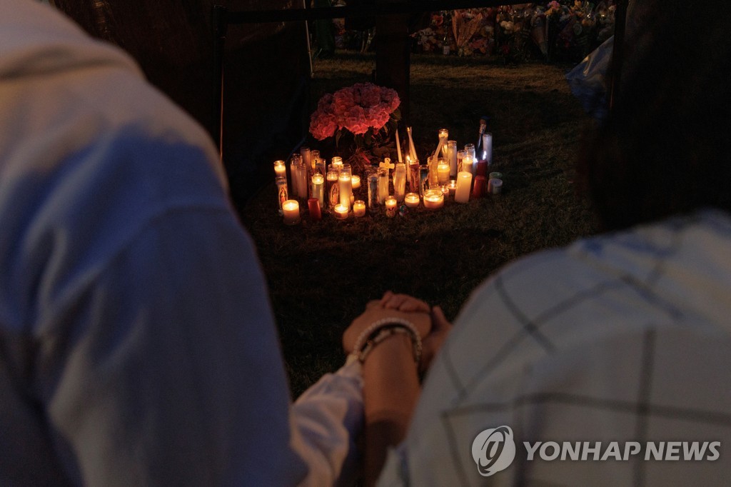 '한인가족 참변' 美텍사스 교민들 "총기규제 강화 목소리낼 것"