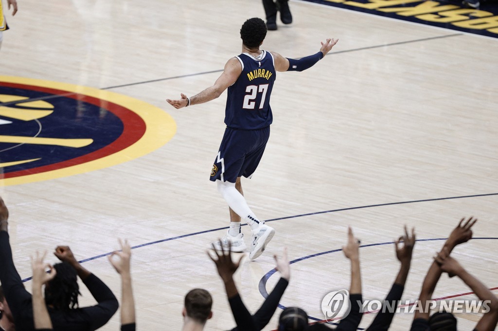 NBA 덴버, 서부 결승서 레이커스에 2연승…4쿼터 머리 폭발