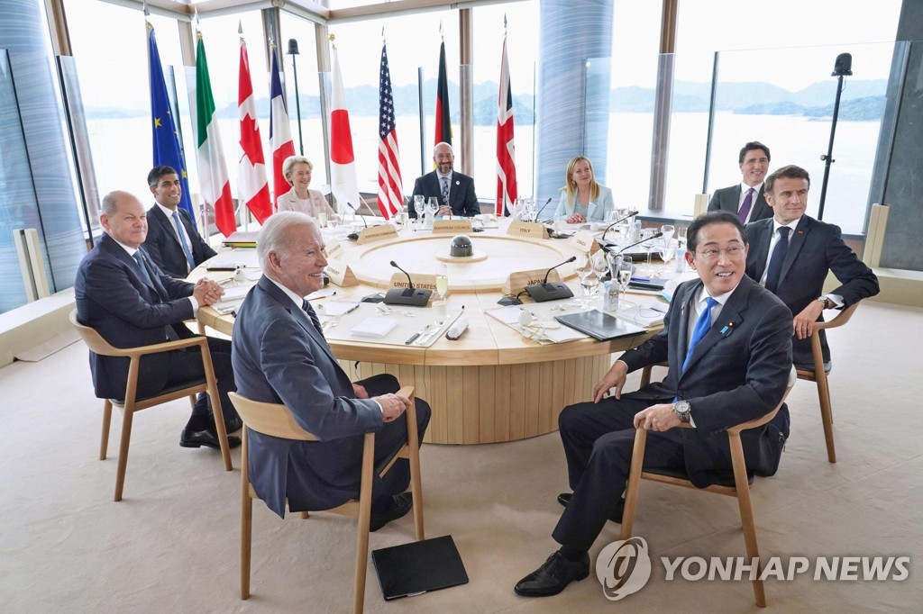 G7, 우크라 지원 공동성명…"추가 러시아 제재조치 강구할 것"(종합)