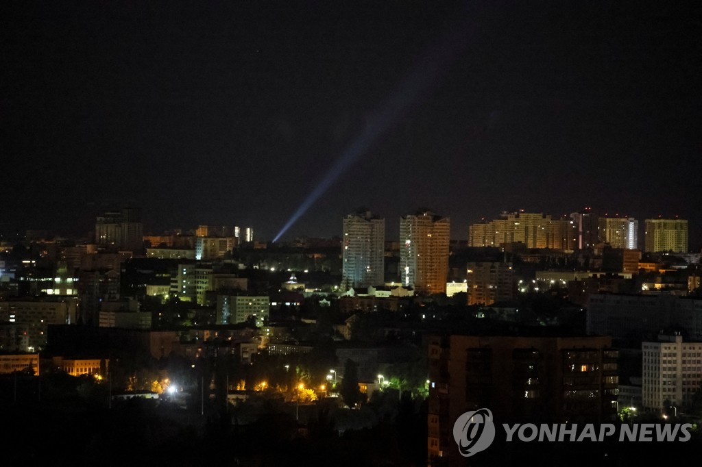 러 "모스크바에 무인기 공격"… 접경지 너머 확전 가능성에 촉각(종합)