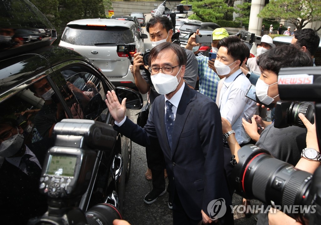 한동훈, '독직폭행 무죄' 정진웅 징계위 빠진다…자진 회피