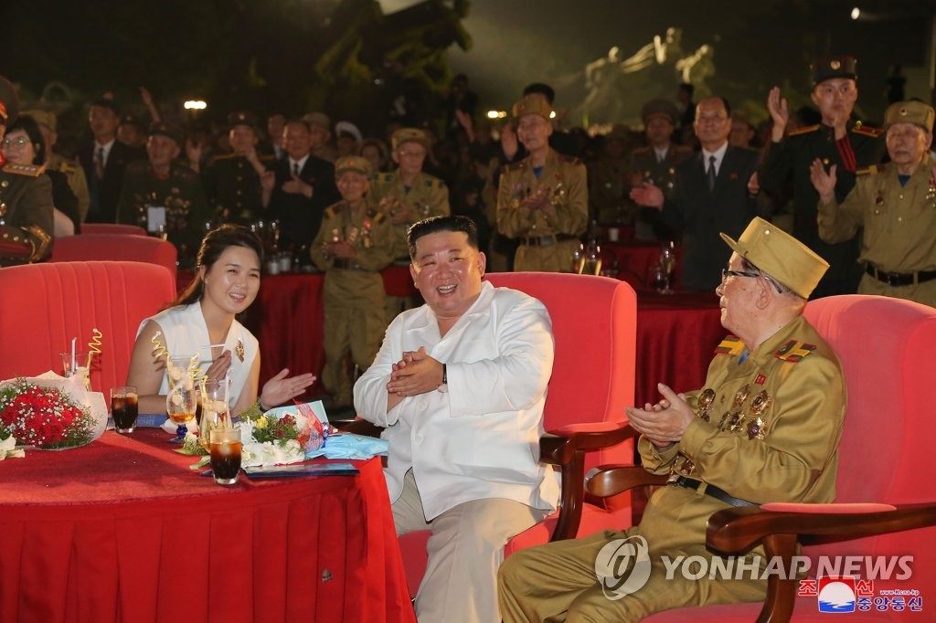 북, 벌써부터 전승절 70주년 분위기 고취…"성과로 맞아야"