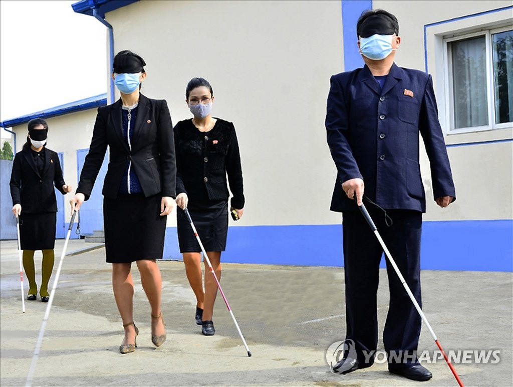 북 장애인직업기술학교 졸업식…김정은 정권서 다양한 지원사업