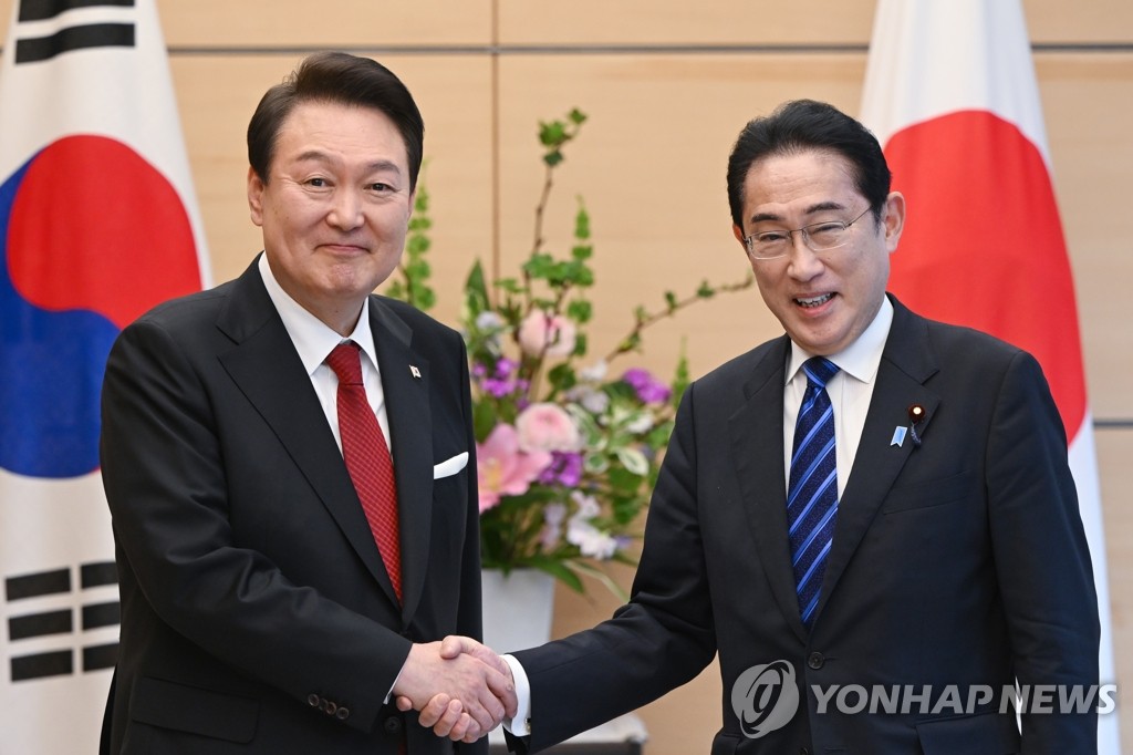 [속보] 한일 정상, 환영식 마치고 입장…곧 소인수 회담