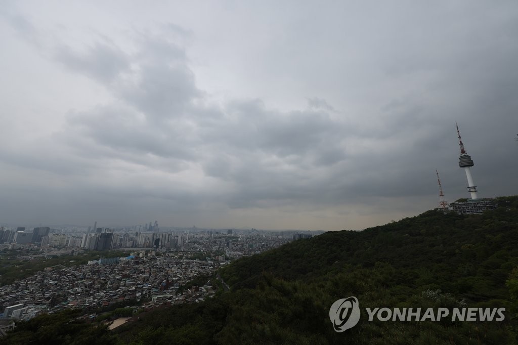 전국 흐리고 곳곳 비 소식…낮 최고기온 19∼29도