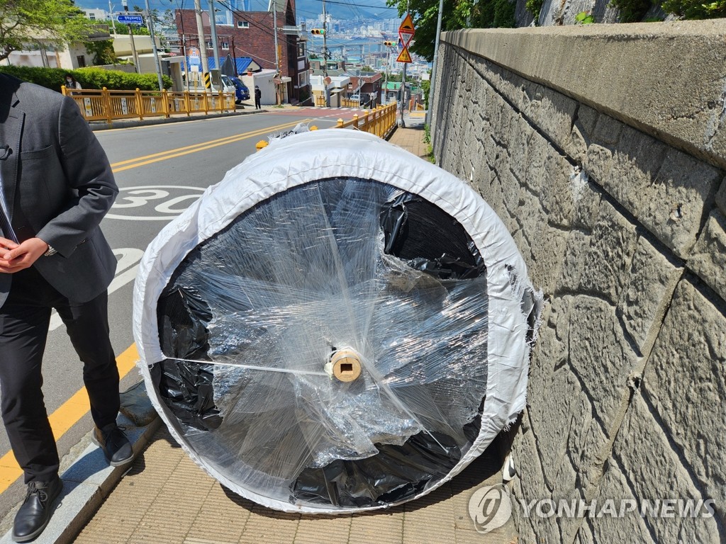 경찰, 부산 영도 등굣길 참사 일으킨 공장 압수수색