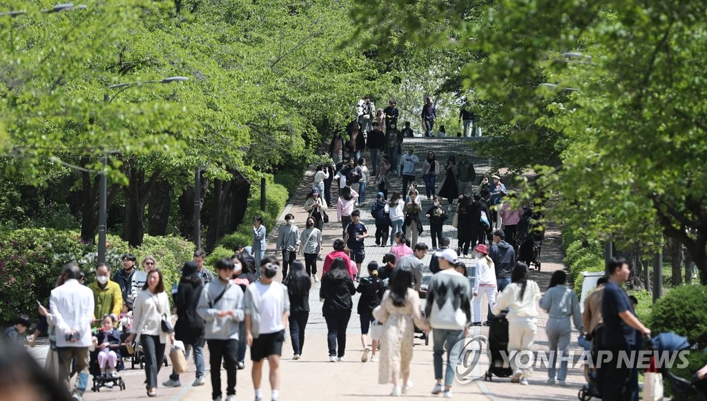 '근로자의 날' 양대노총 전국 집회…강릉서 노조 간부 분신