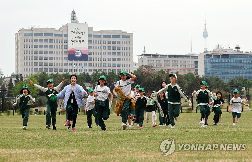 강원 어린이날 축제 '풍성'…비 소식에 장소 변경·취소도