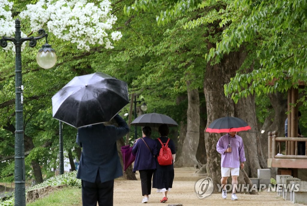 비 모레 낮까지…어린이날 오후부턴 전국에 장대비