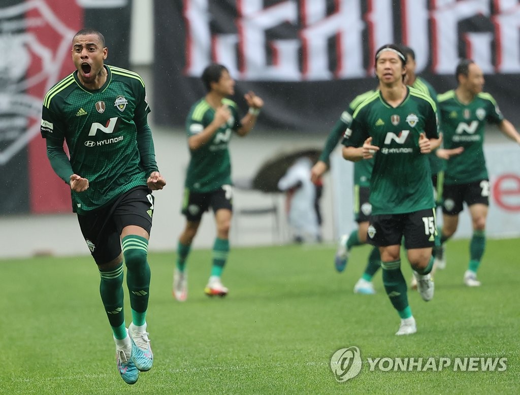 K리그1 울산, 올해도 초반 선두 독주…3-0으로 대구 완파