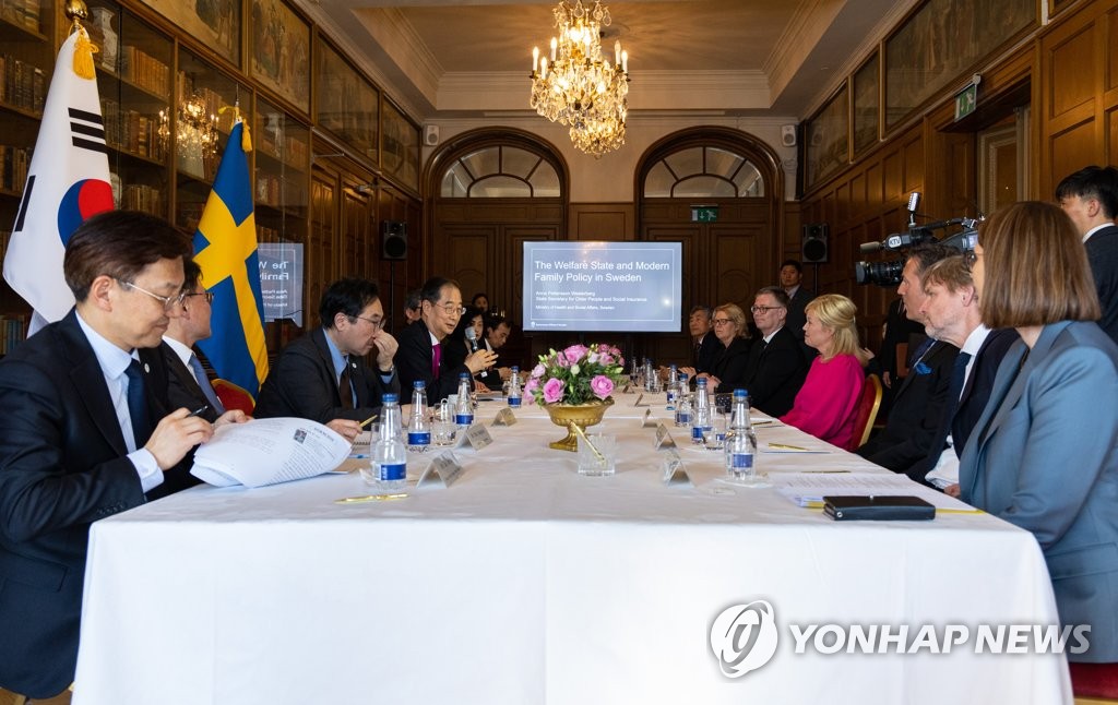 스웨덴 인구·노동·교육정책 귀기울인 한총리 "굉장히 인상적"