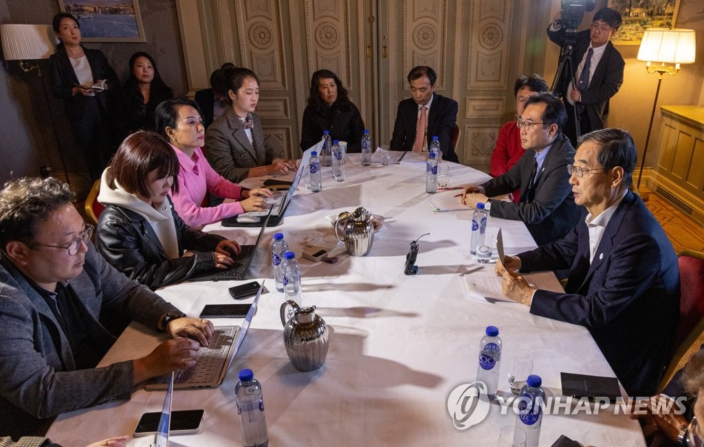 스웨덴 인구·노동·교육정책 귀기울인 한총리 "굉장히 인상적"