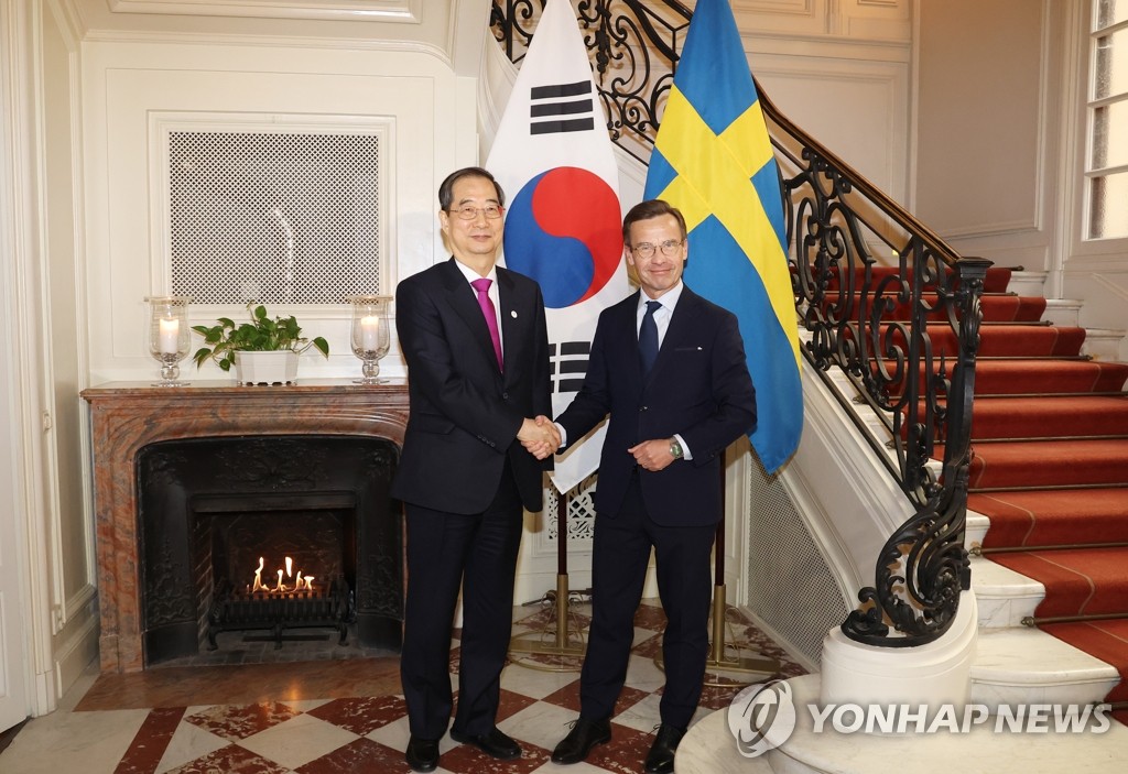 스웨덴 총리, 한총리에 "한국과 방산협력 적극 모색했으면"