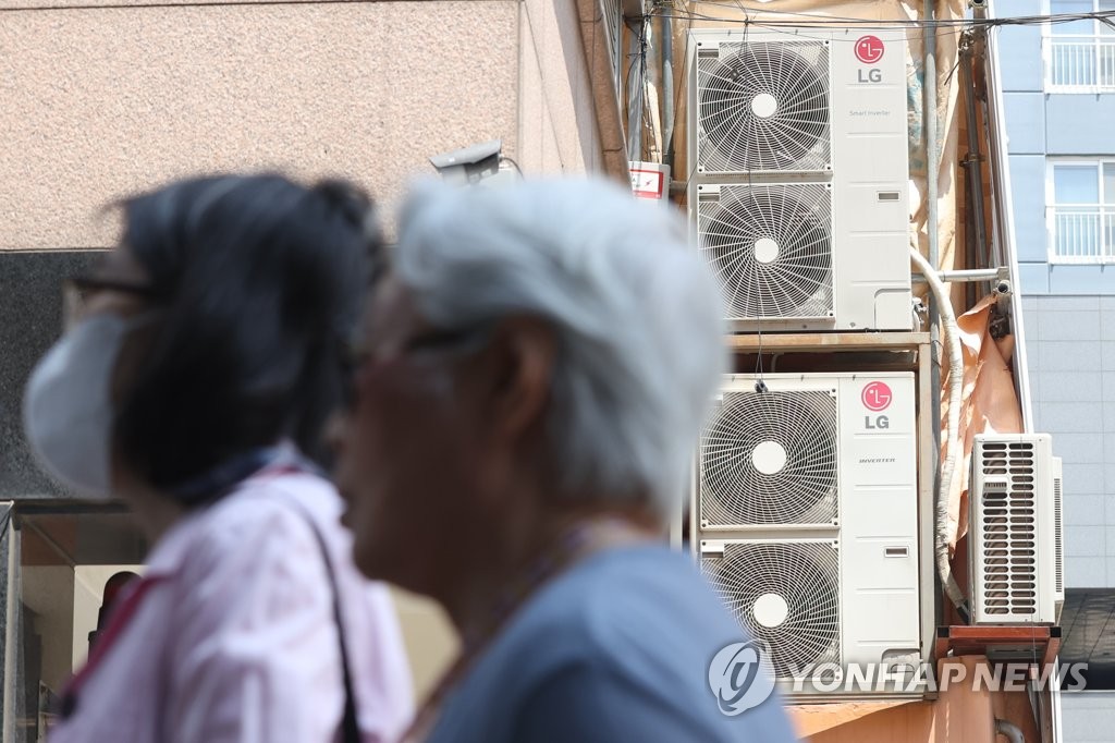 산업부, '여름철 폭염 대비' 취약계층 벽걸이 에어컨 확대 설치