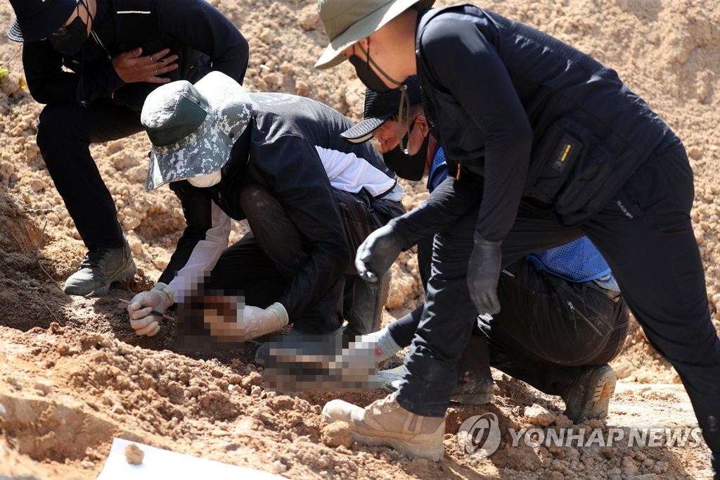 [고침] 사회("계엄군, 5·18 때 20여곳에서 50회이상 시민…)