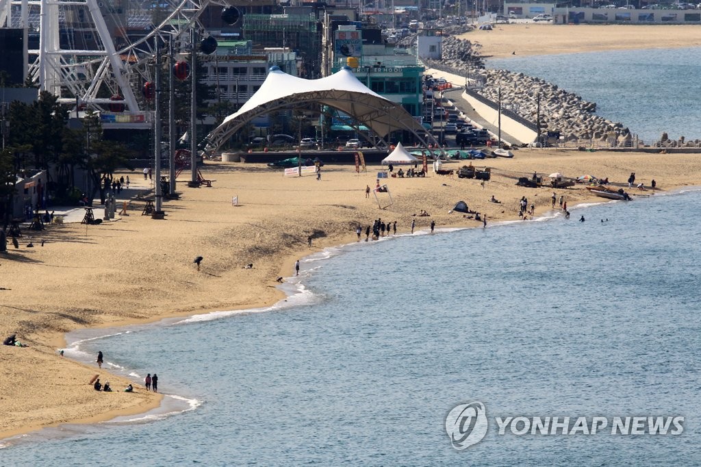 5월 무더위에 '헉헉'…강릉 35.5도·속초 34.4도 역대 최고기온