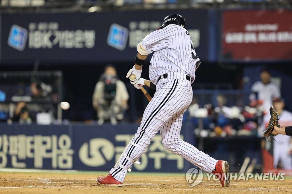 거포 이재원 만루서 싹쓸이 역전 2루타…LG, kt 7-3 제압