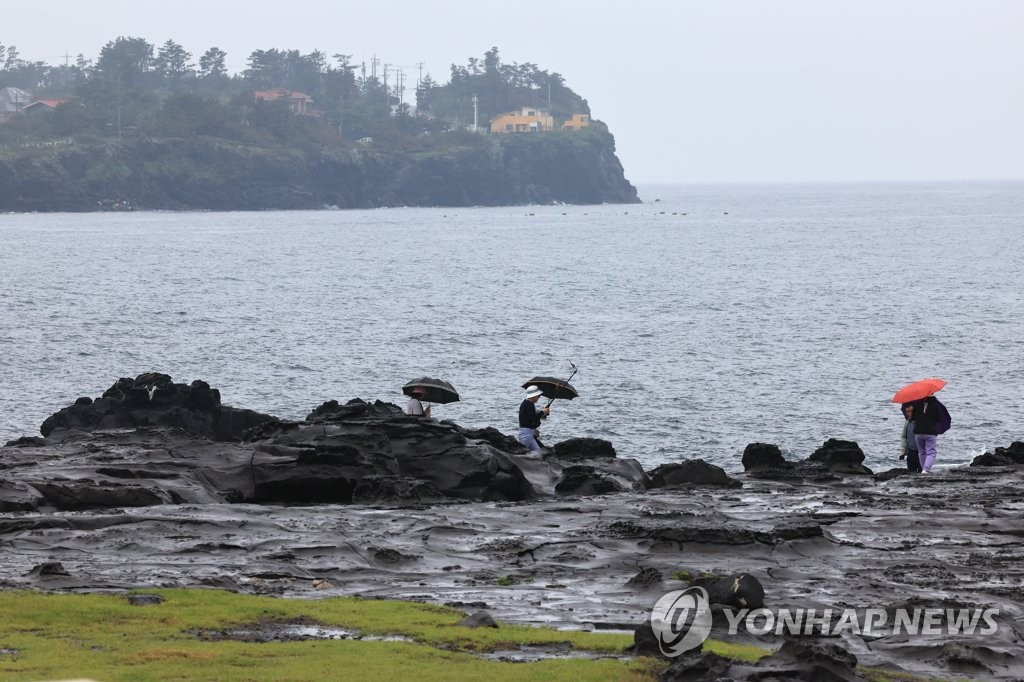 제주 흐리고 가끔 비…예상 강수량 5∼30㎜