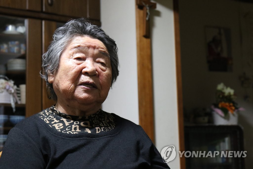 히로시마 한인 피폭자 "핵무기 사용 안돼…한일정상 참배 기뻐"