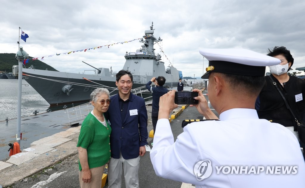 [르포] 새롭게 다시 돌아온 천안함 취역식…"싸우면 반드시 이긴다"