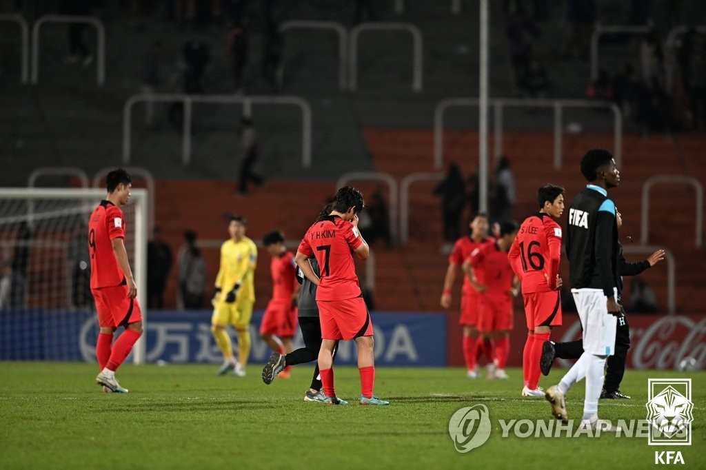 [U20월드컵] 아쉬움 남긴 불필요한 파울…김준홍·최석현 최종전 못뛰어