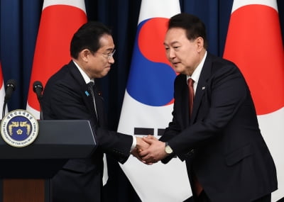 [속보] 기시다, 징용 관련 "많은 분이 겪은 고통 가슴 아파"