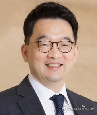 OCI홀딩스·OCI 출범…'오너가 3세' 이우현 회장 승진