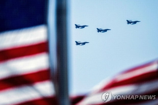 F-16은 안된다던 美, 또 마음 바꿨다…"동맹 압력 못이겨"