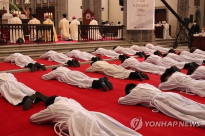 한국인 천주교 사제 누적 6천921명…5천655명 활동 중