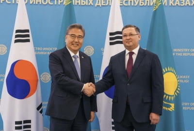 박진, 카자흐 외교장관과 회담…北비핵화 지지 당부(종합)